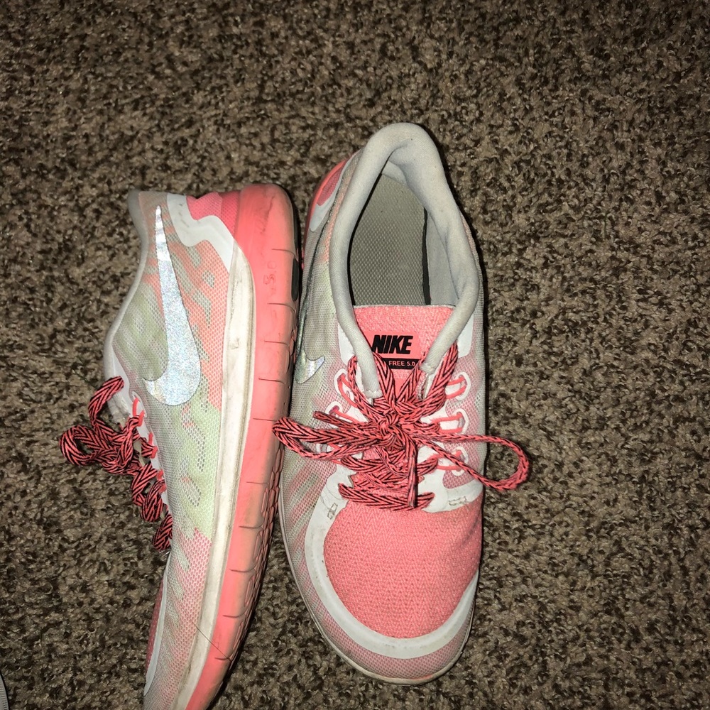 PINK NIKES
